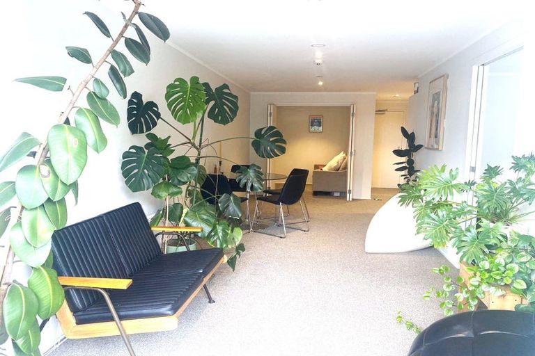 Photo of property in 18e/30 Westward Ho, Glen Eden, Auckland, 0602