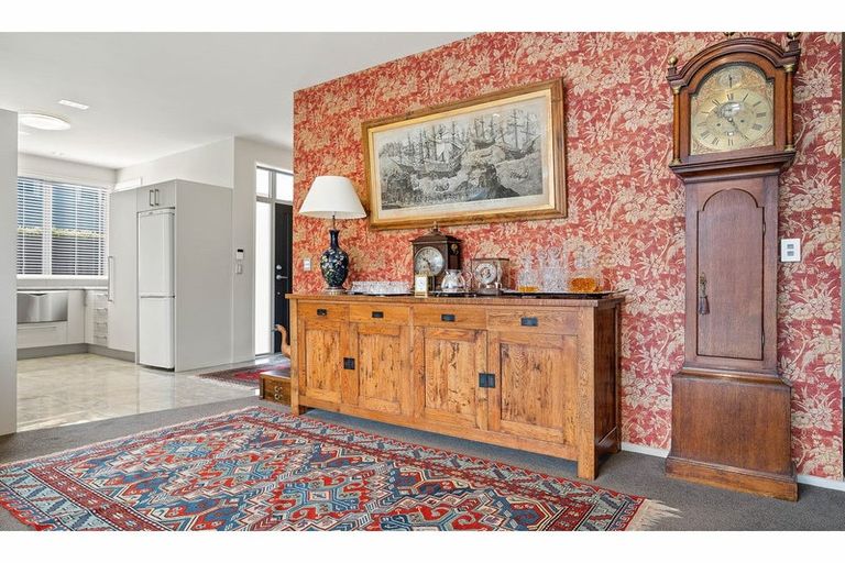 Photo of property in 2/10 Rata Street, Riccarton, Christchurch, 8041