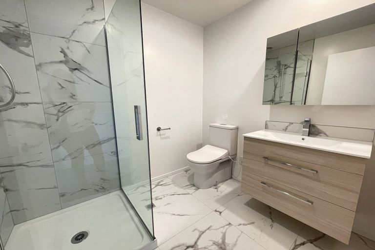 Photo of property in 6/241 Lincoln Road, Addington, Christchurch, 8024