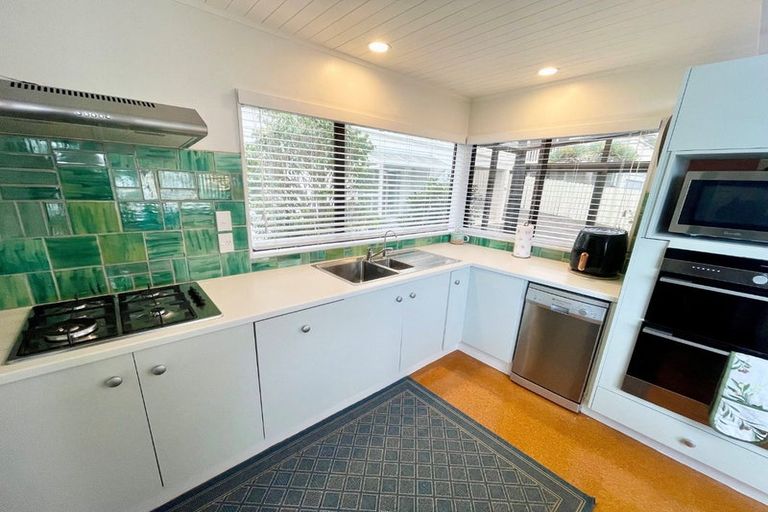 Photo of property in 2/9 Calliope Road, Devonport, Auckland, 0624