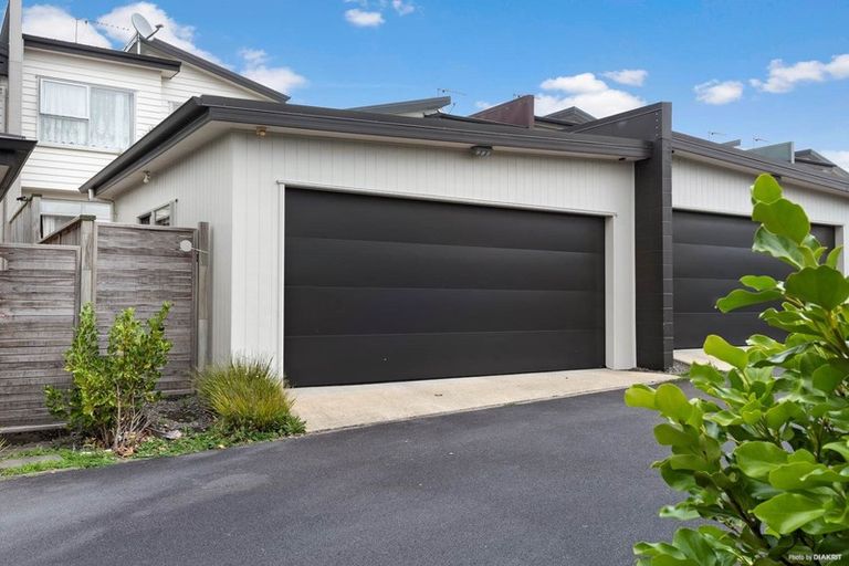 Photo of property in 110 Flat Bush School Road, Flat Bush, Auckland, 2019