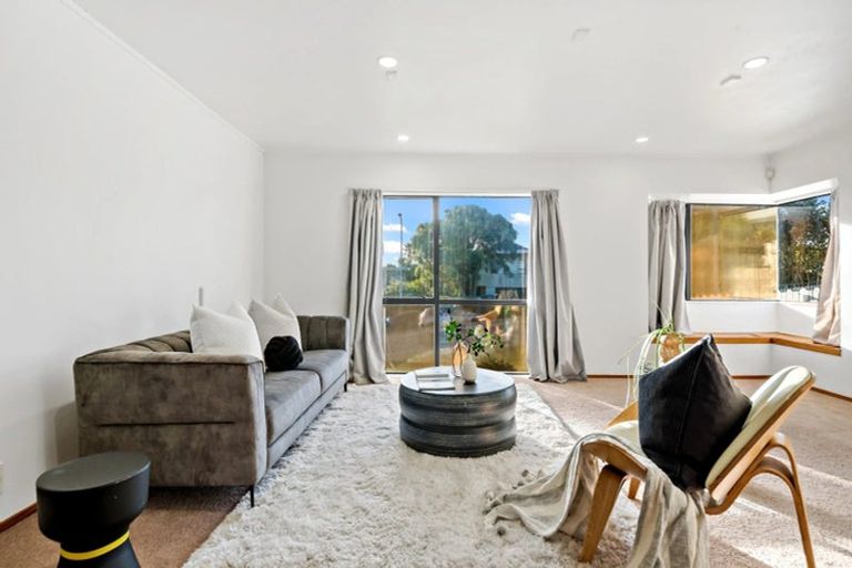 Photo of property in 40 Pigeon Mountain Road, Half Moon Bay, Auckland, 2012