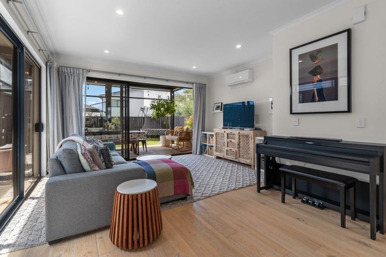 Photo of property in 11 Oioi Road, Hobsonville, Auckland, 0616