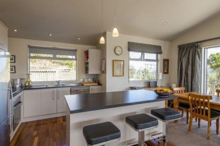 Photo of property in 14 Glamorgan Street, Northland, Wellington, 6012