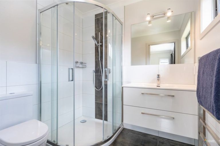 Photo of property in 103 Riverstone Drive, Riverstone Terraces, Upper Hutt, 5018
