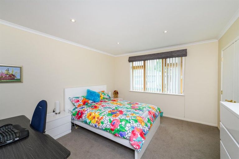 Photo of property in 11 Wanganui Road, Marton, 4710