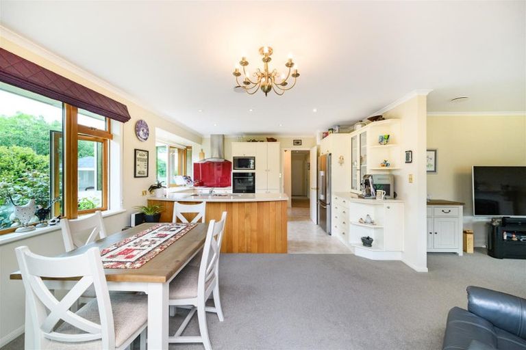 Photo of property in 11 Wanganui Road, Marton, 4710