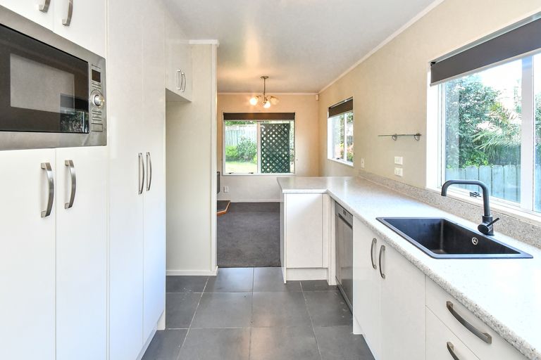 Photo of property in 56b Youngs Road, Papakura, 2110