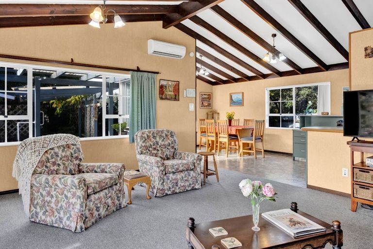 Photo of property in 8a Grant Vc Street, Hawera, 4610
