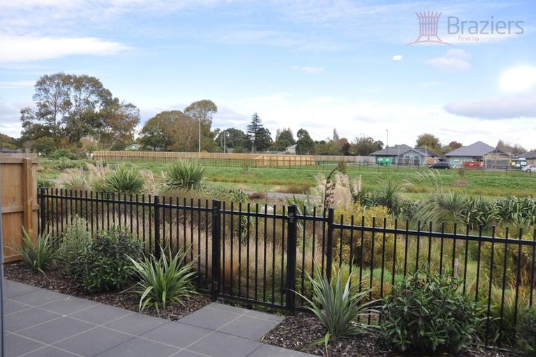 Photo of property in 17 Bellbird Lane, Marshland, Christchurch, 8083