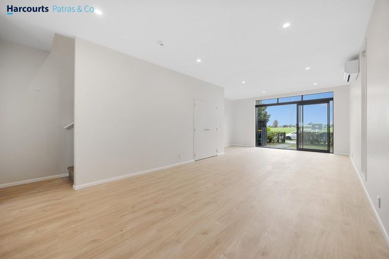 Photo of property in 7 Battalion Drive, Papakura, 2110