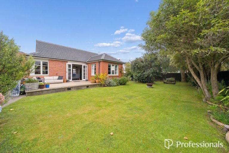 Photo of property in 6 Anson Grove, Naenae, Lower Hutt, 5011