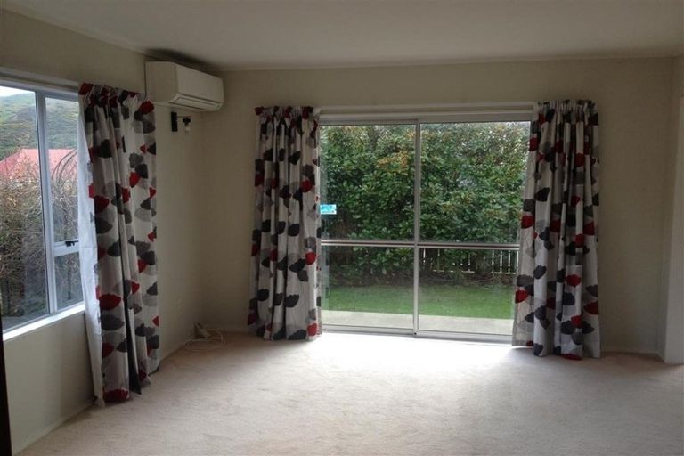 Photo of property in 3 Cambrian Street, Churton Park, Wellington, 6037