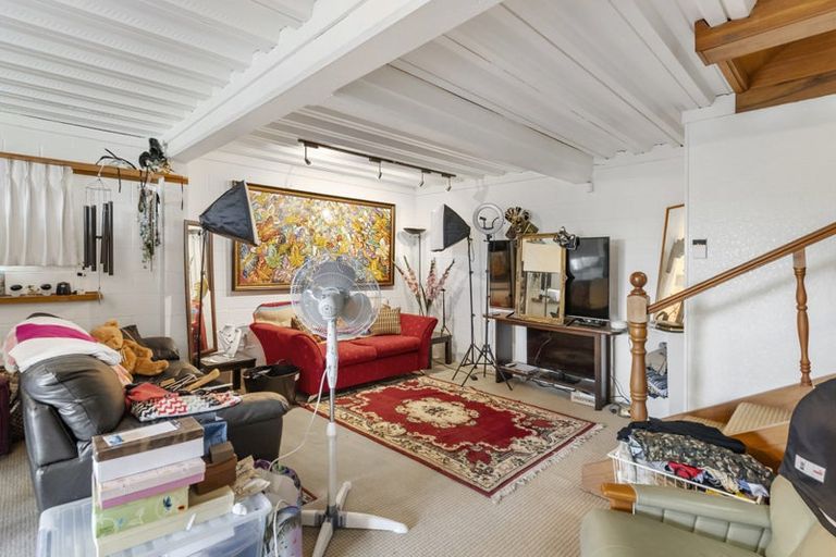 Photo of property in 16 Brigantine Drive, Beach Haven, Auckland, 0626