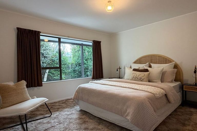 Photo of property in 16 Willowstream Grove, Cloverlea, Palmerston North, 4412