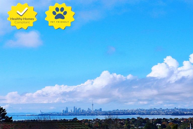 Photo of property in 12 Colwill Road, Massey, Auckland, 0614