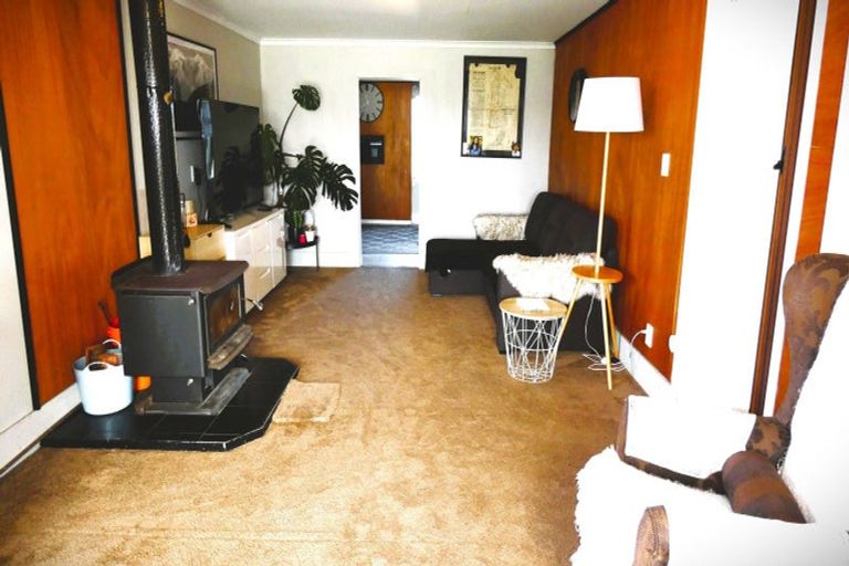 Photo of property in 24 Coates Street, Westport, 7825