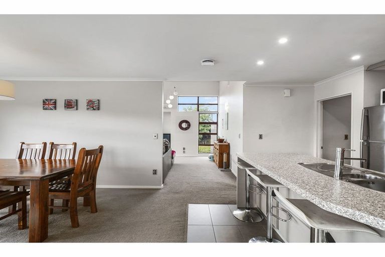 Photo of property in 16 Magnolia Boulevard, Kaiapoi, 7630