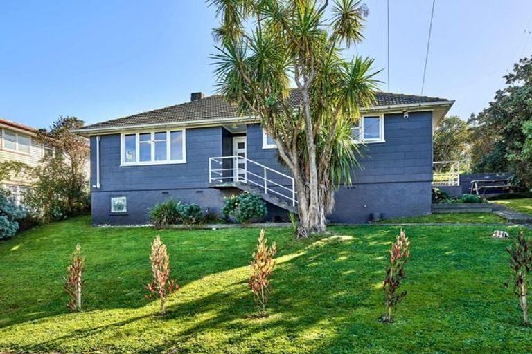 Photo of property in 52 Owhiti Street, Titahi Bay, Porirua, 5022