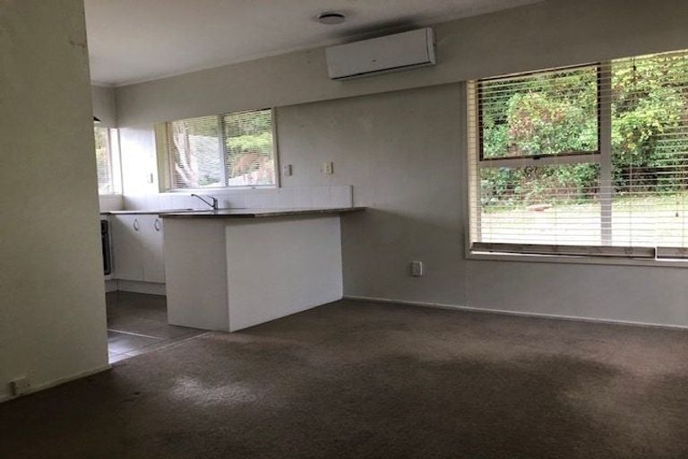 Photo of property in 2/19 Park Hill Road, Birkenhead, Auckland, 0626