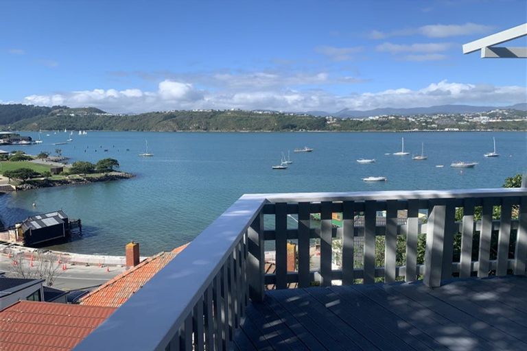 Photo of property in 414 Evans Bay Parade, Hataitai, Wellington, 6021