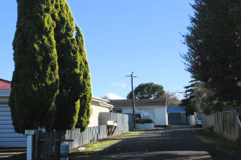 Photo of property in 25 Featherston Street, Takaro, Palmerston North, 4412