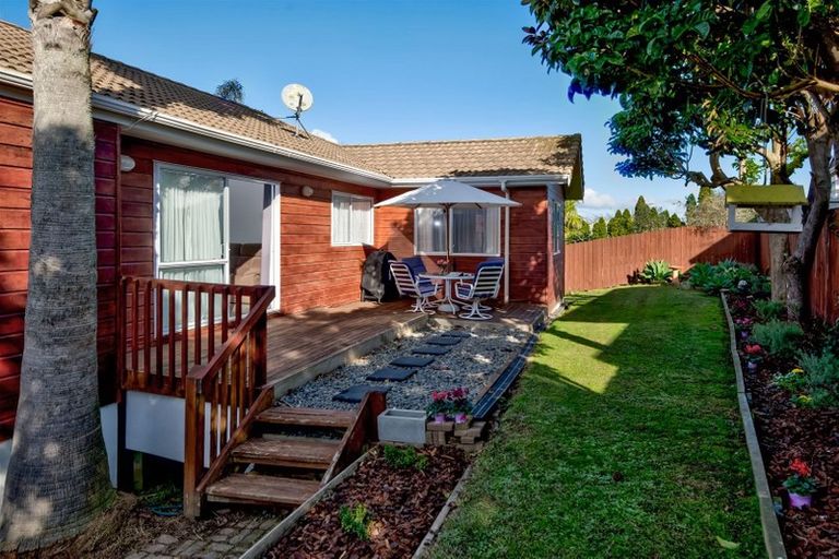 Photo of property in 1/74 Gosford Drive, Botany Downs, Auckland, 2010