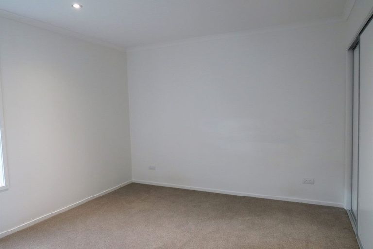 Photo of property in 3 Nohanga Lane, Hobsonville, Auckland, 0616