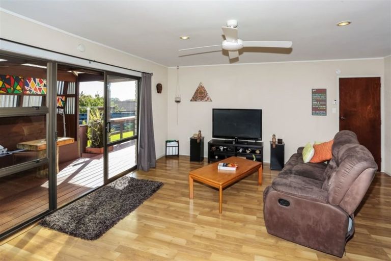Photo of property in 7c Helvetia Road, Pukekohe, 2120