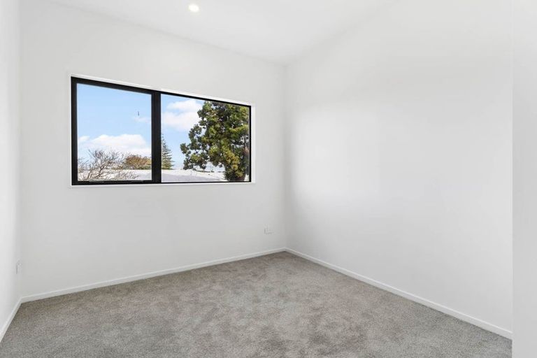 Photo of property in 13b Von Sturmer Street, Mangere East, Auckland, 2024
