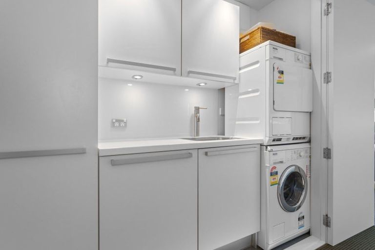 Photo of property in 5/50b Cross Road, Tauranga, 3110