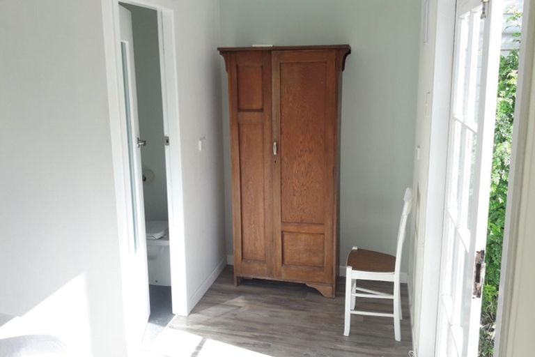 Photo of property in 73 Beauchamp Street, Karori, Wellington, 6012