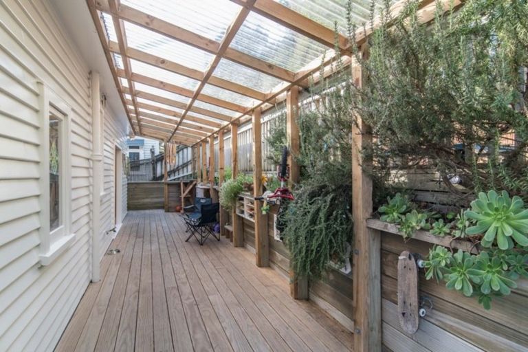 Photo of property in 66 Ira Street, Miramar, Wellington, 6022