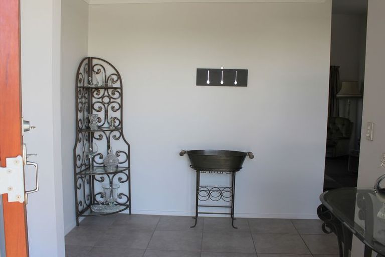 Photo of property in 10a Madison Street, Cambridge, 3434