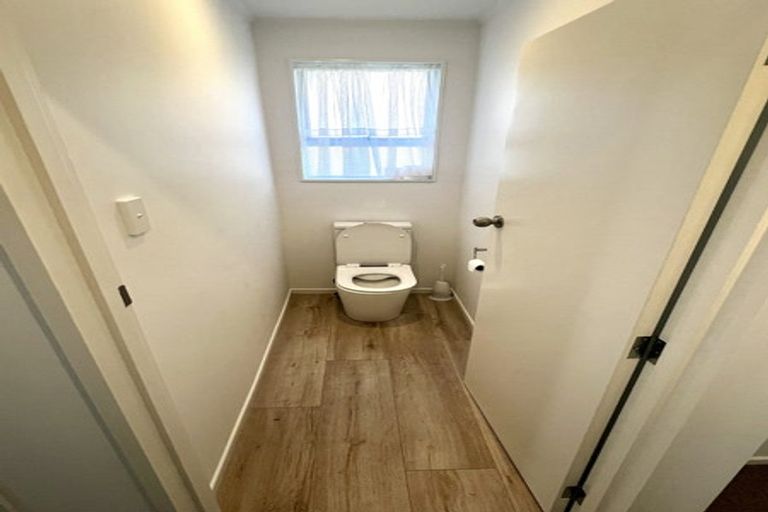 Photo of property in 12 Palliser Place, Milson, Palmerston North, 4414