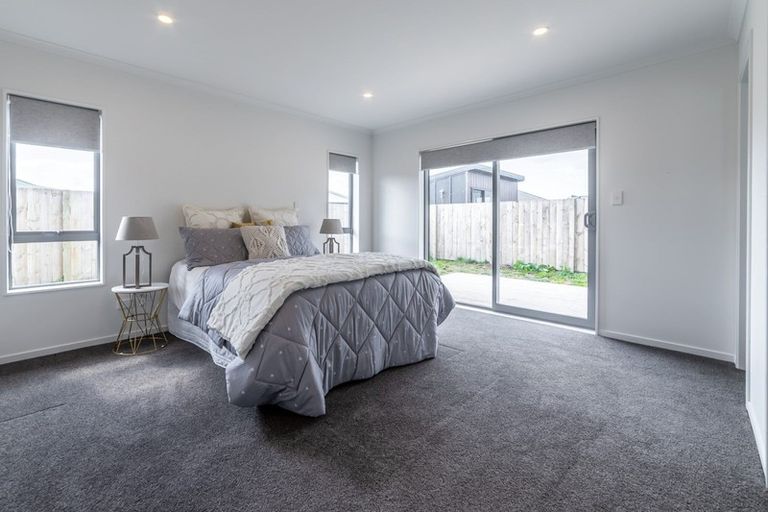 Photo of property in 35 Ruru Street, Cambridge, 3434