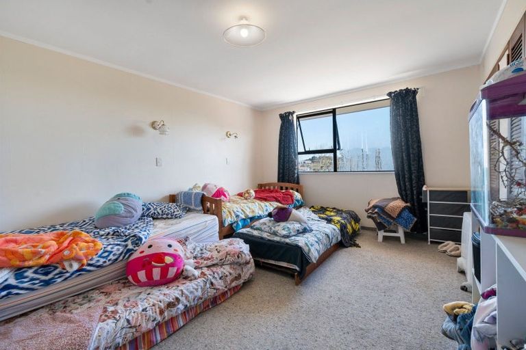 Photo of property in 1 Graham Street, Shannon, Levin, 4821