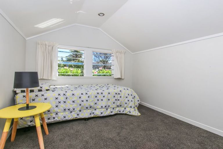 Photo of property in 6 Parker Avenue, New Lynn, Auckland, 0600