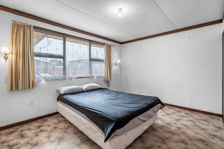 Photo of property in 32 Newcastle Street, Riversdale, 9776