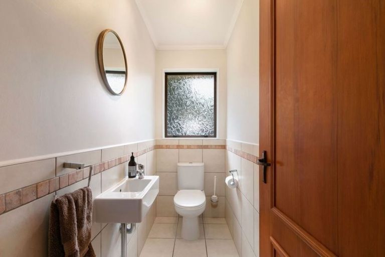 Photo of property in 29 Mcenroe Grove, Naenae, Lower Hutt, 5011