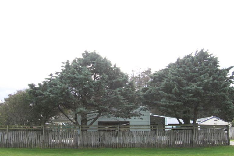 Photo of property in 9 Cousins Avenue West, Foxton Beach, Foxton, 4815