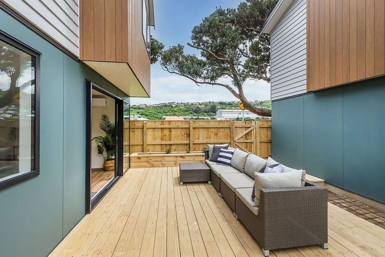 Photo of property in 69u6 Darlington Road, Miramar, Wellington, 6022