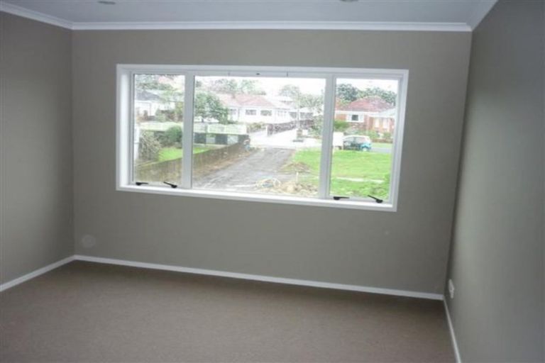 Photo of property in 10b Hill Road, Papatoetoe, Auckland, 2025