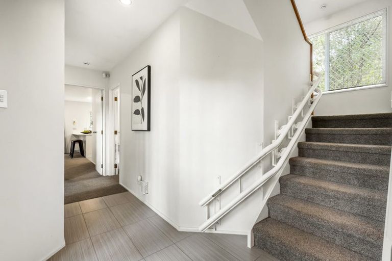 Photo of property in 5/37 Uppingham Crescent, Hillcrest, Auckland, 0627