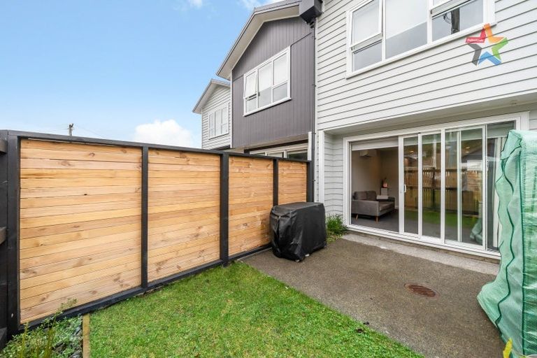 Photo of property in 3/41 Main Road, Wainuiomata, Lower Hutt, 5014