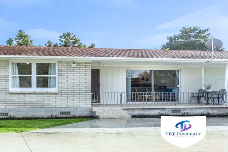 Photo of property in 1/36a Lincoln Road, Henderson, Auckland, 0610