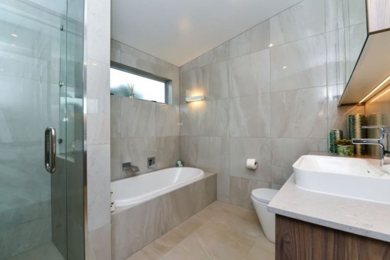 Photo of property in 56 Saint James Drive, Huntington, Hamilton, 3210