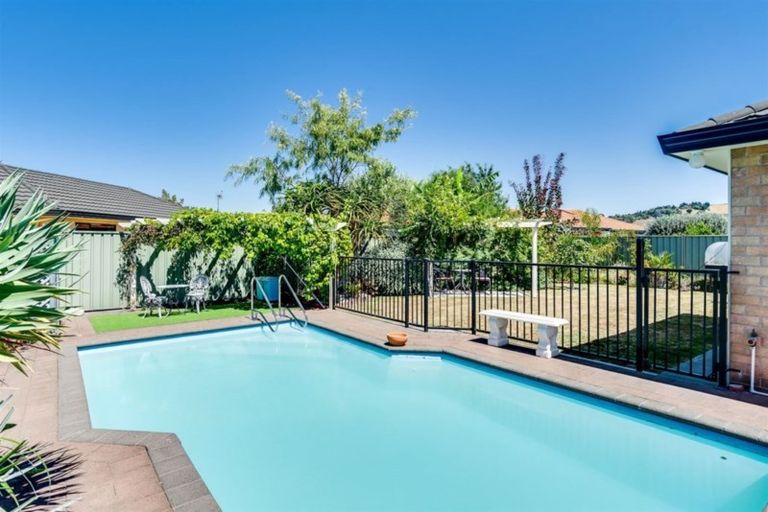 Photo of property in 83 Kensington Drive, Taradale, Napier, 4112