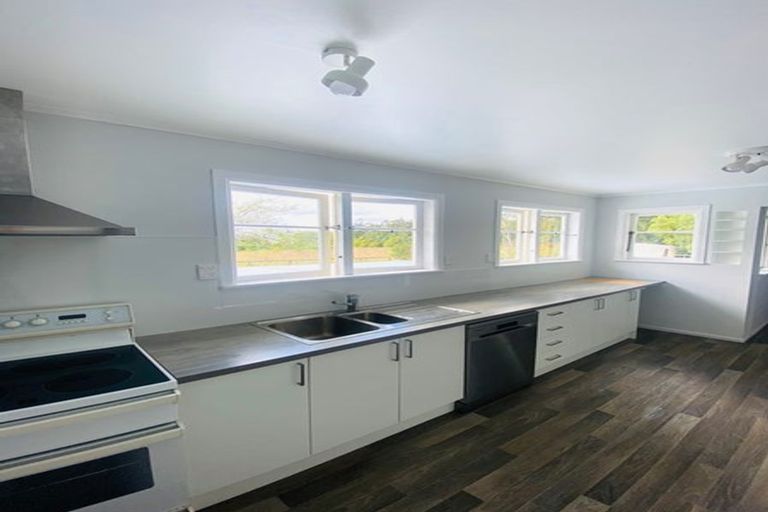 Photo of property in 134 Rimmer Road, Helensville, 0875