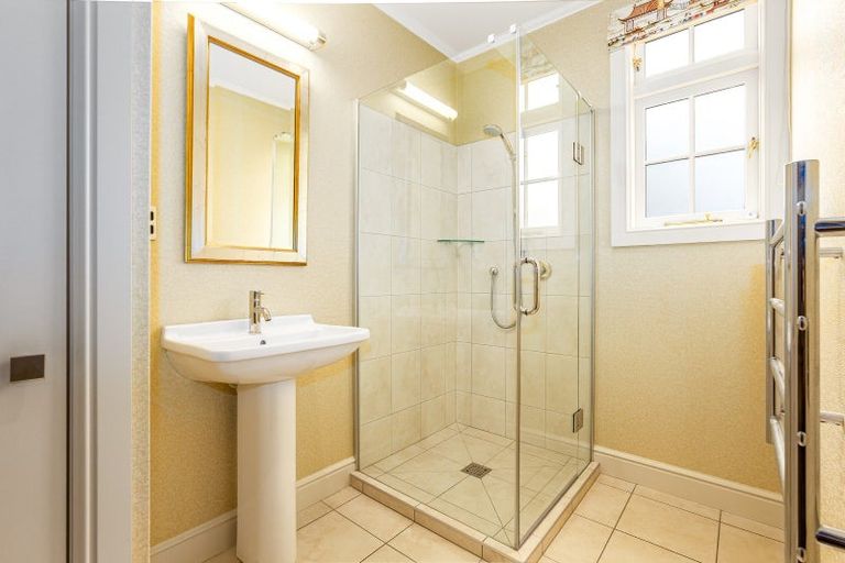 Photo of property in 6 Cheviot Road, Lowry Bay, Lower Hutt, 5013